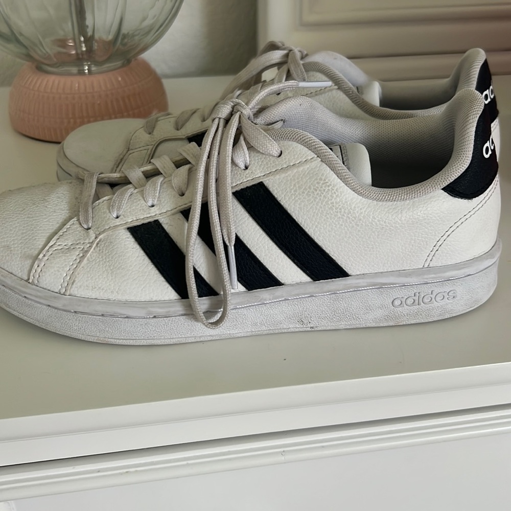 Women’s Adidas Superstar Cloud Sneakers Size 8.5